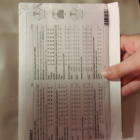 Simplicity Misses' Top Pattern S9951 - Picture 2 of 2